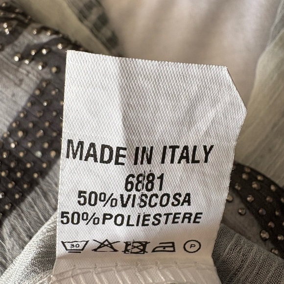 Bella Amore Sheer Graphic Button-Up Shirt - Picture 3 of 3